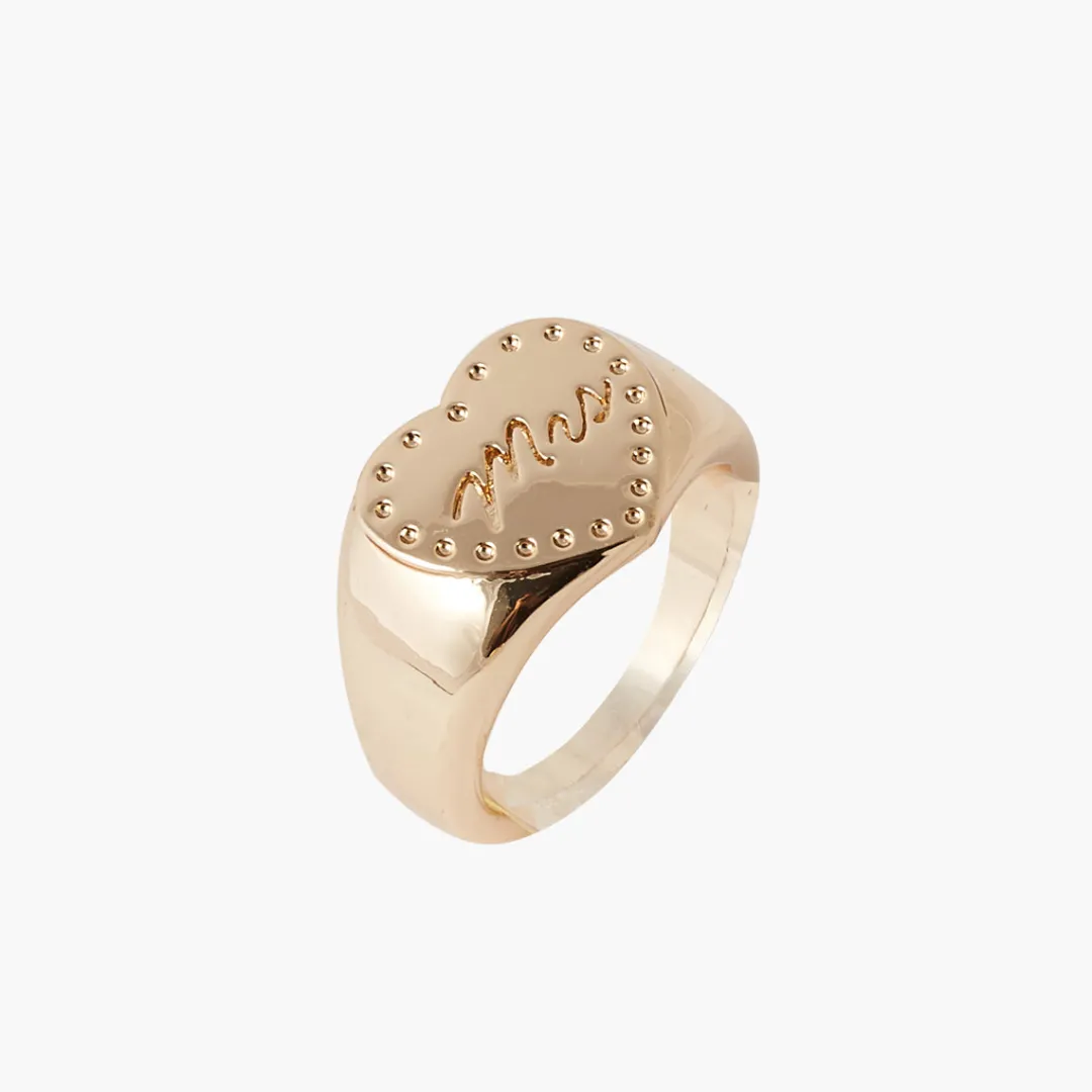 Sale Chevalière dorée gravée Collab Meryl Suissa Bagues